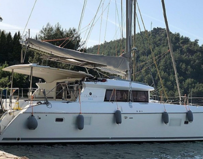 Marmaris’te Kiralık 41ft Katamaran Tekne